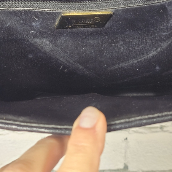 Sharif Black Quilted Shoulder Bag - Picture 4 of 6